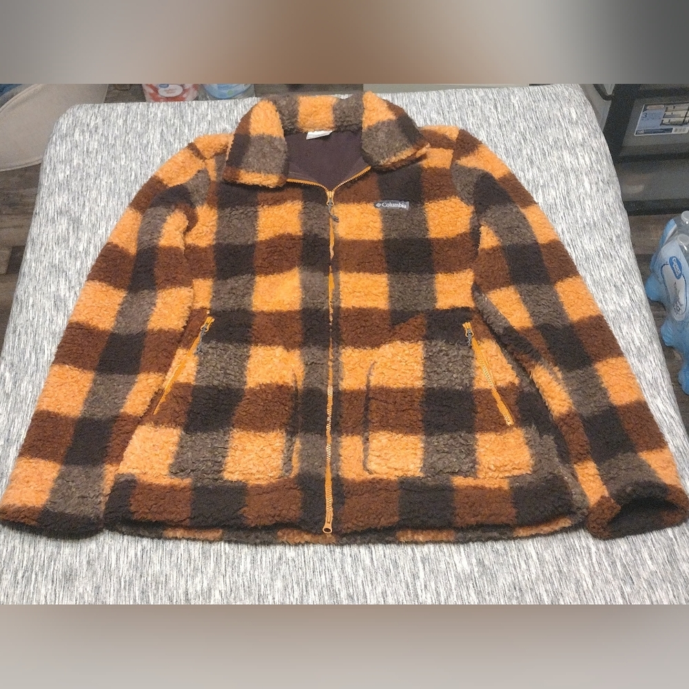 Women's Columbia Checkered Sherpa Fleece Jacket, Size Medium, Like New!!